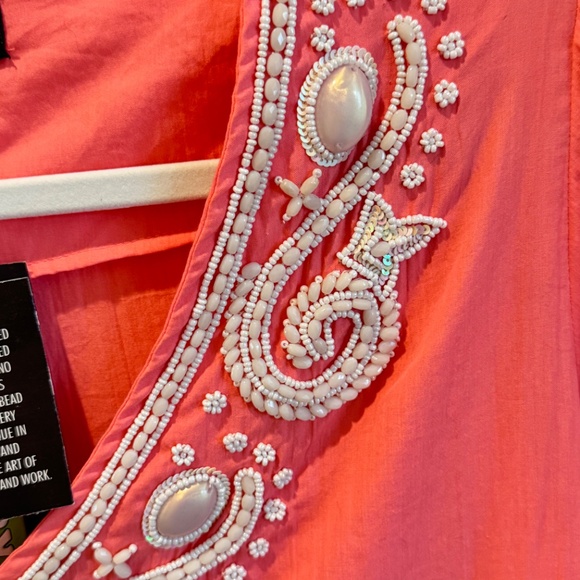 Woman's Tunic, Peach, Beaded, Applique, Size XL - Picture 4 of 13